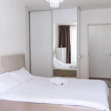 Lora's Apartment Cluj-Napoca